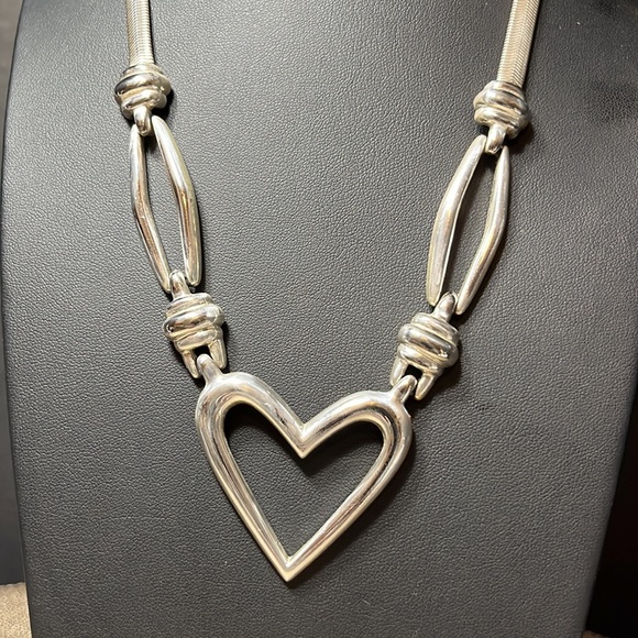 Open Heart Silver Tone Necklace Fluid Herringbone Chain - Picture 2 of 5